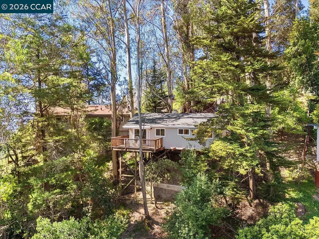 5924 Balboa Drive Oakland CA 94611