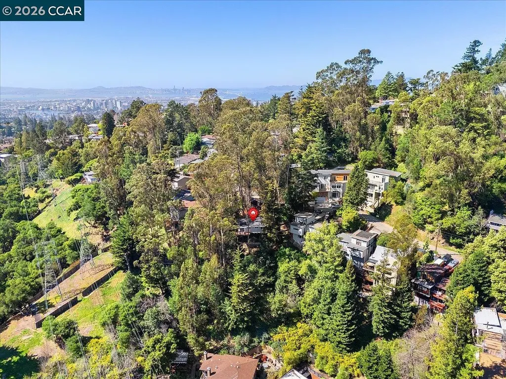 5924 Balboa Drive Oakland CA 94611