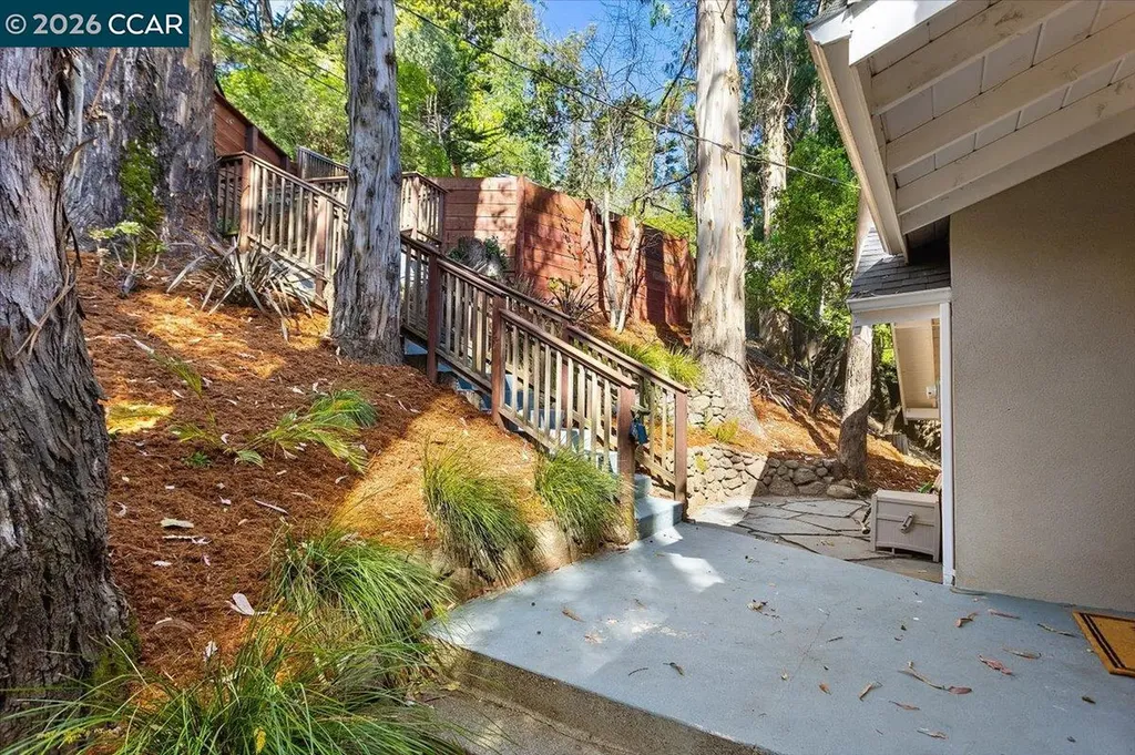 5924 Balboa Drive Oakland CA 94611
