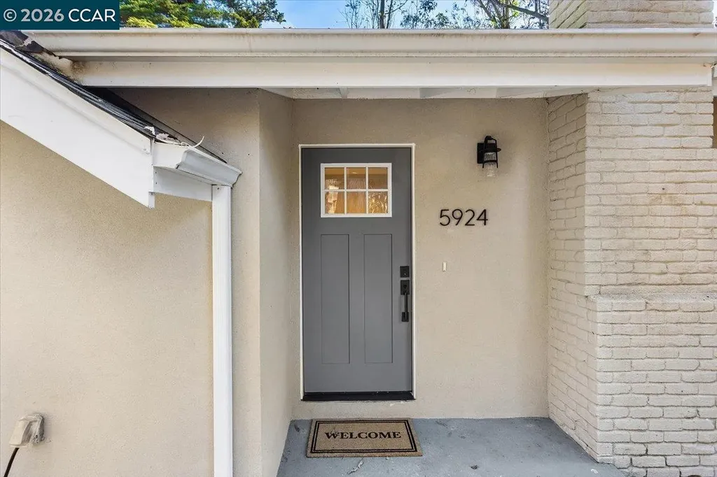 5924 Balboa Drive Oakland CA 94611