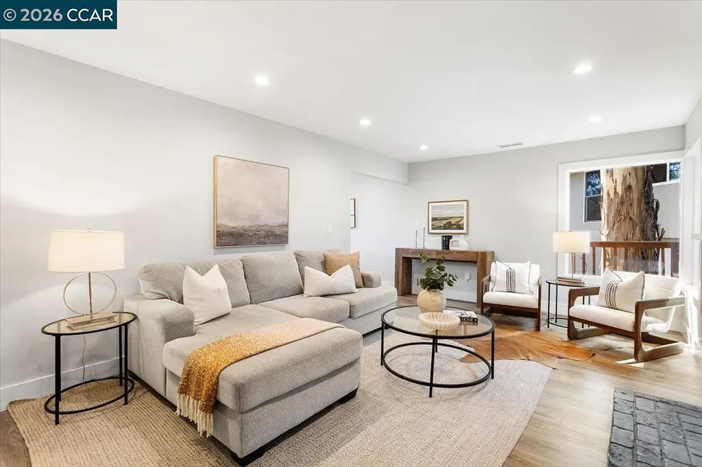 5924 Balboa Drive Oakland CA 94611