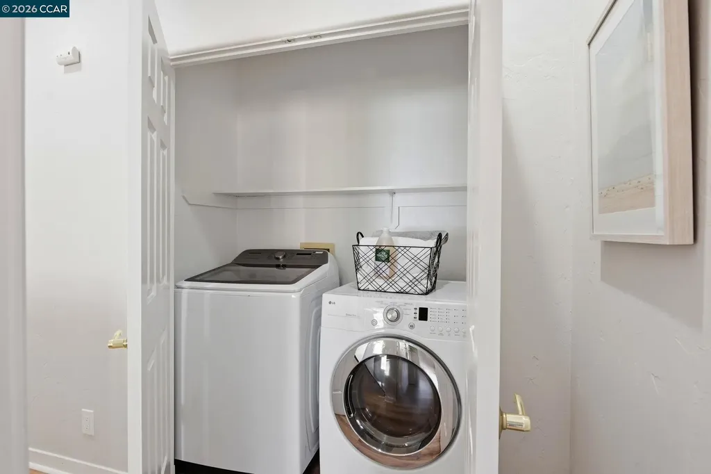 1 Bay Forest Place Oakland CA 94611