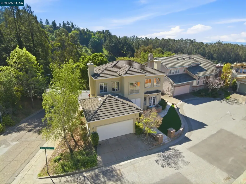 1 Bay Forest Place Oakland CA 94611