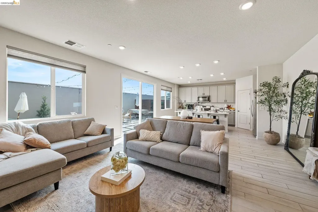 916 Diego Drive Oakley CA 94561