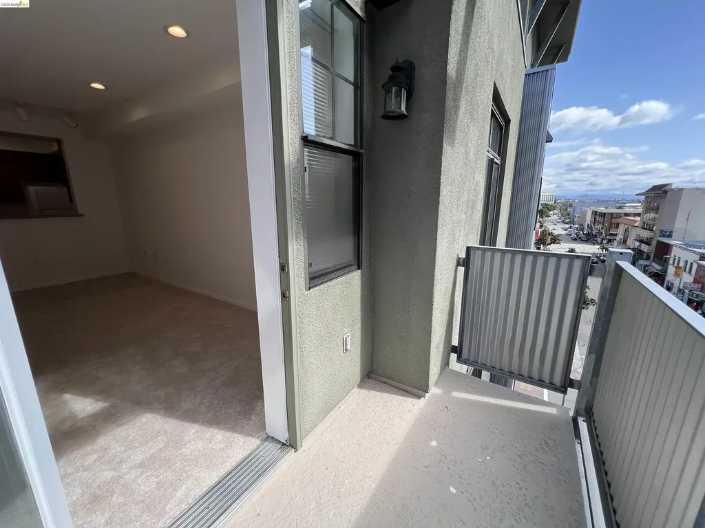 989 Franklin Street Oakland CA 94607