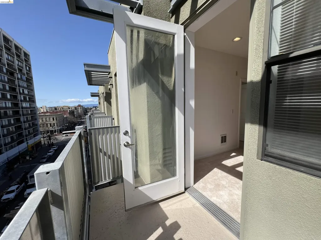 989 Franklin Street Oakland CA 94607