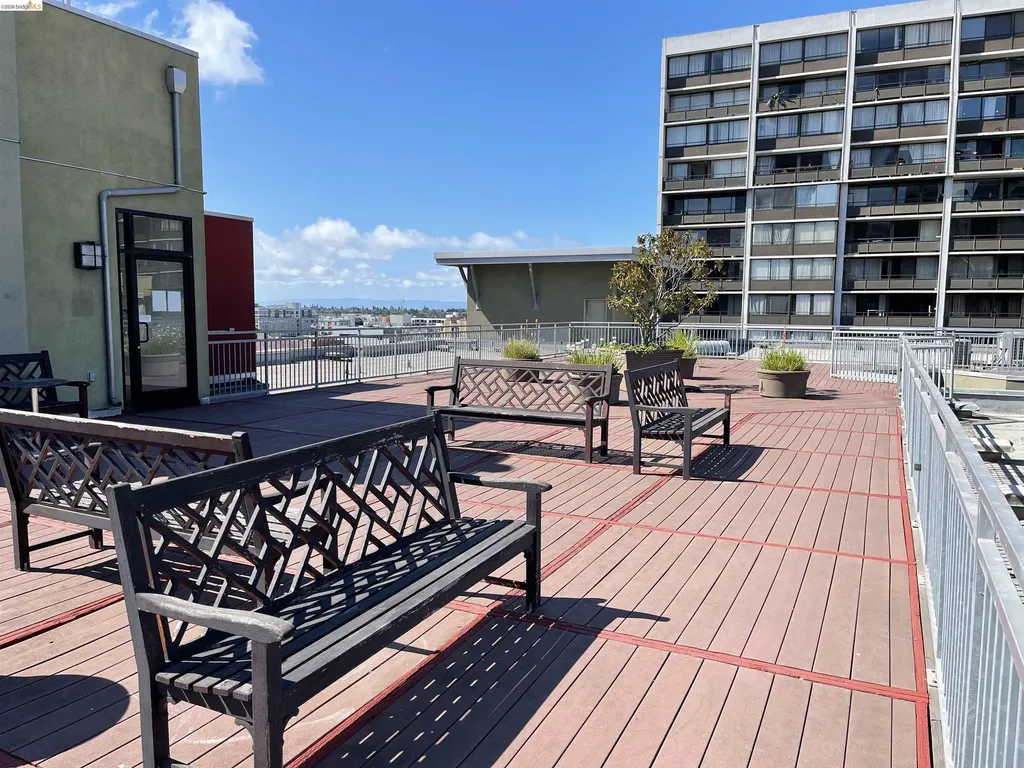 989 Franklin Street Oakland CA 94607