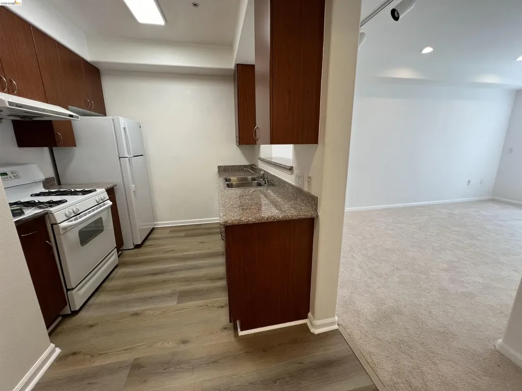 989 Franklin Street Oakland CA 94607