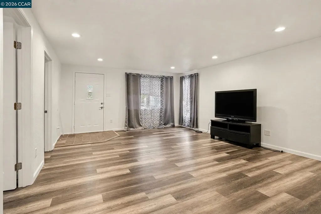 4041-4047 Ellis Road Martinez CA 94553