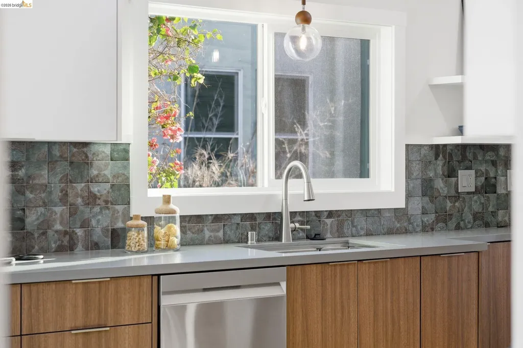 753 Peralta Avenue Berkeley CA 94707