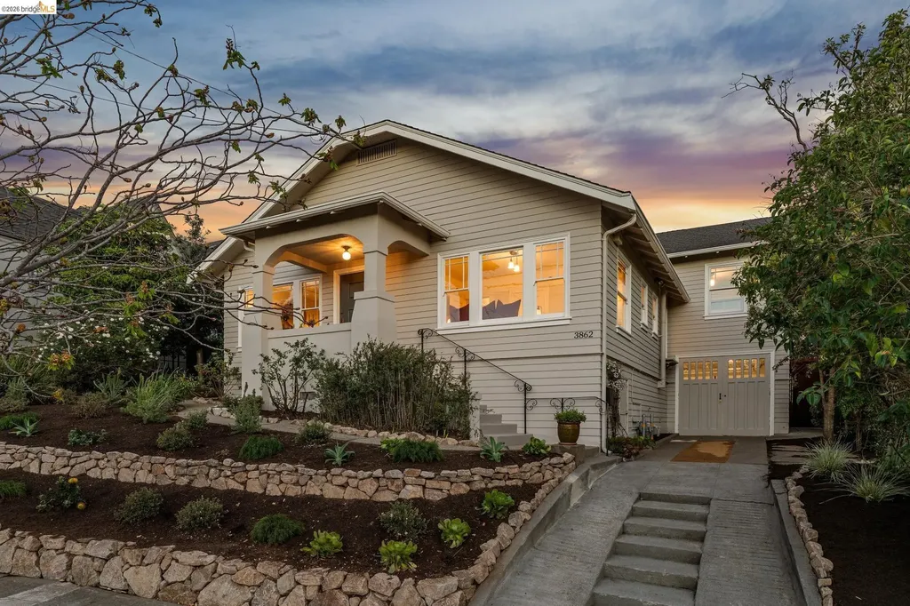3862 Lyman Road Oakland CA 94602