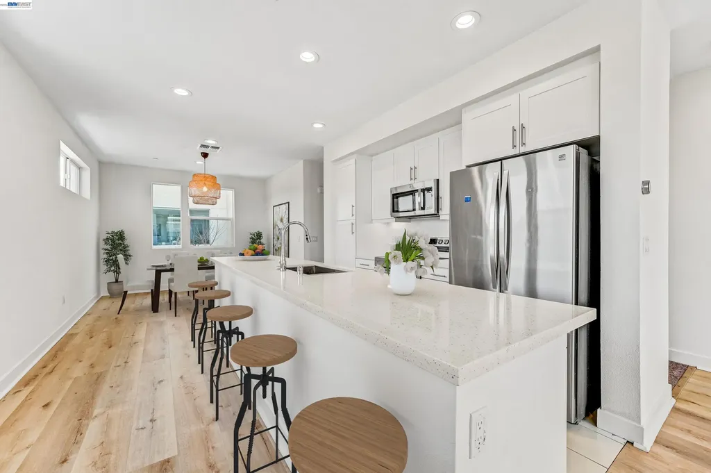 3933 Wattling Street Oakland CA 94601
