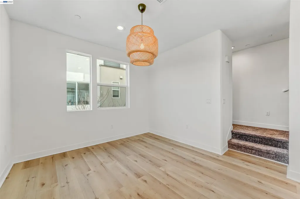 3933 Wattling Street Oakland CA 94601
