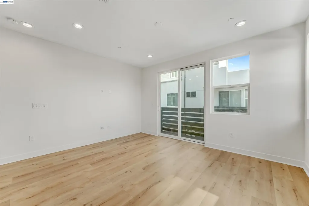 3933 Wattling Street Oakland CA 94601