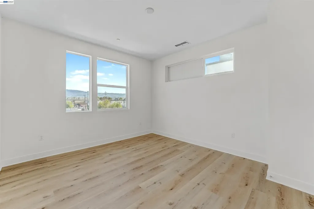 3933 Wattling Street Oakland CA 94601