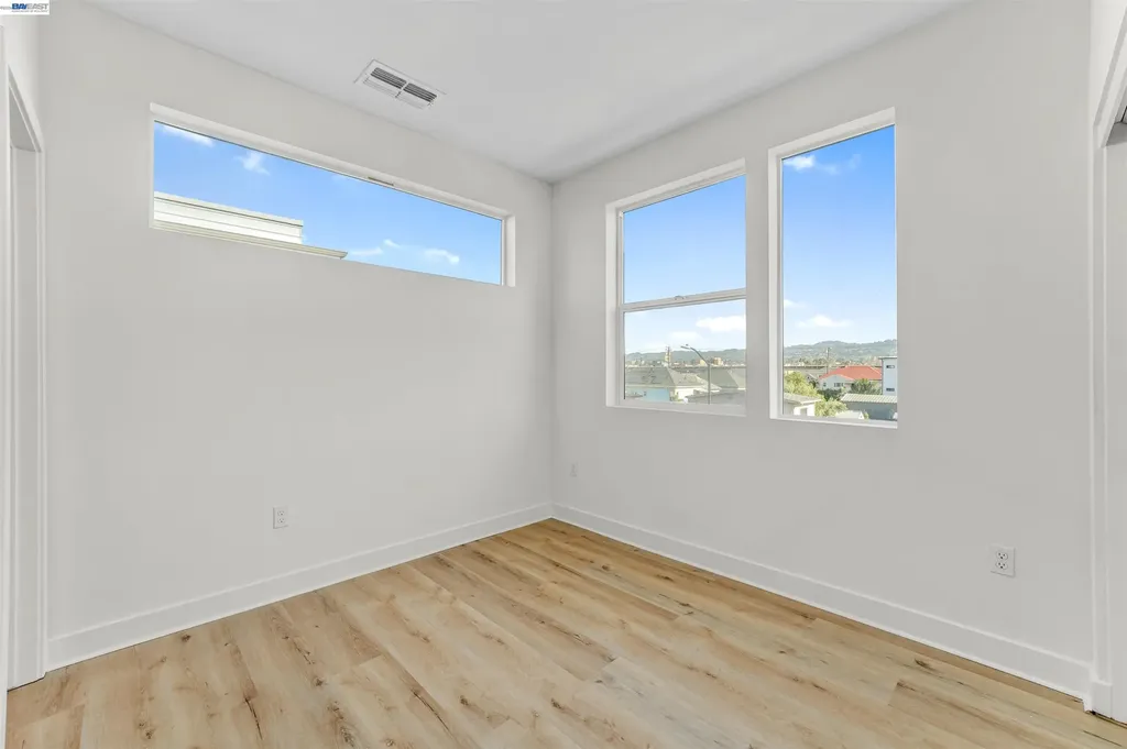 3933 Wattling Street Oakland CA 94601