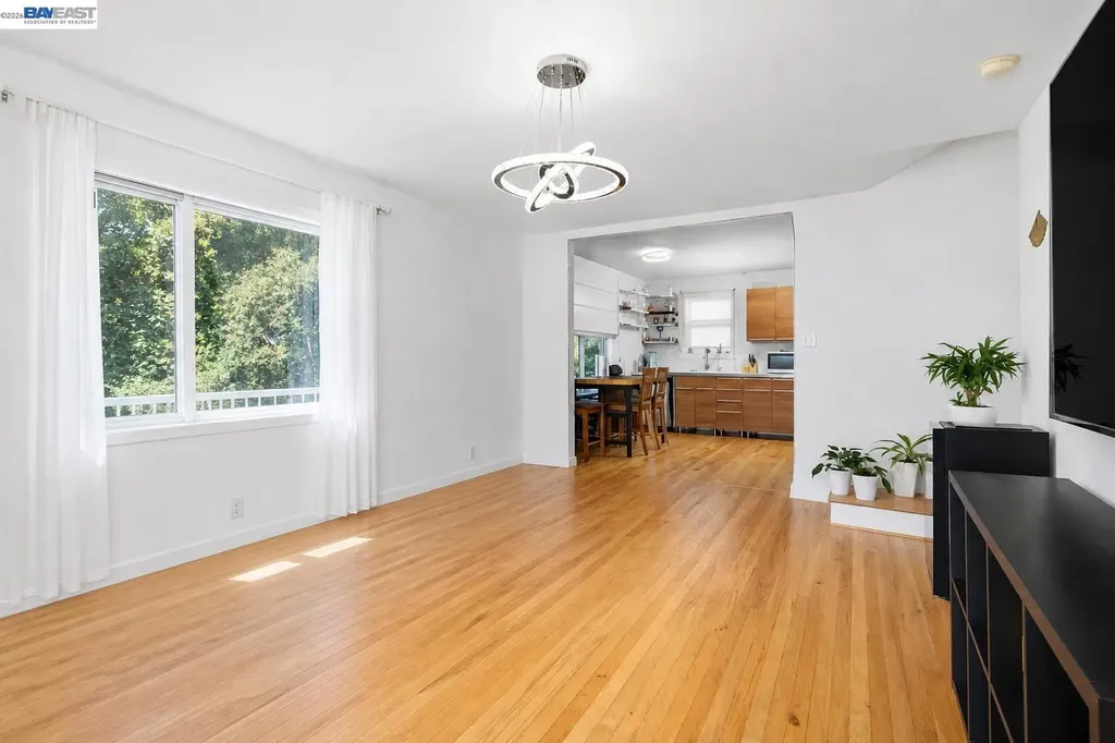24849 2nd Street Hayward CA 94541