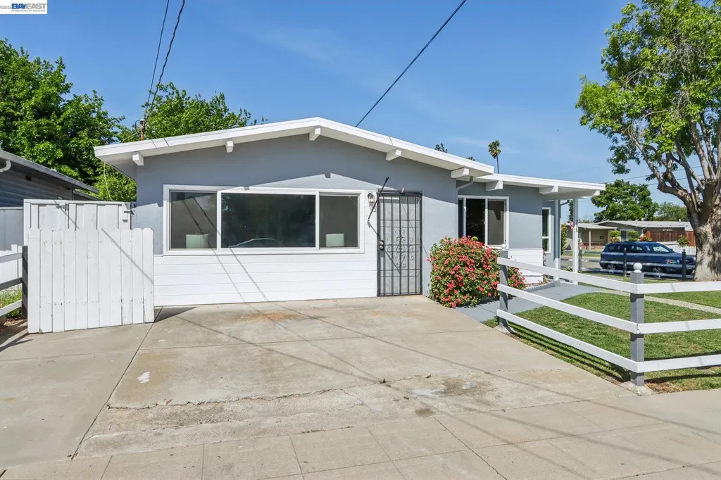 238 Bluebird Avenue Livermore CA 94551