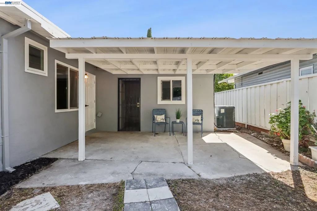 238 Bluebird Avenue Livermore CA 94551
