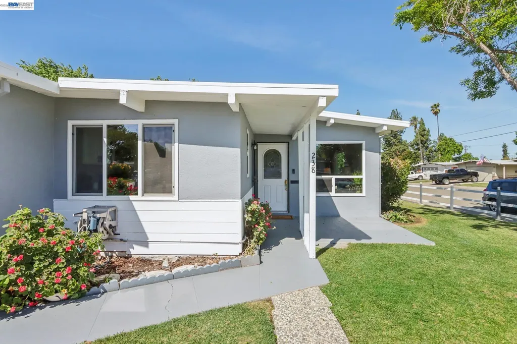 238 Bluebird Avenue Livermore CA 94551