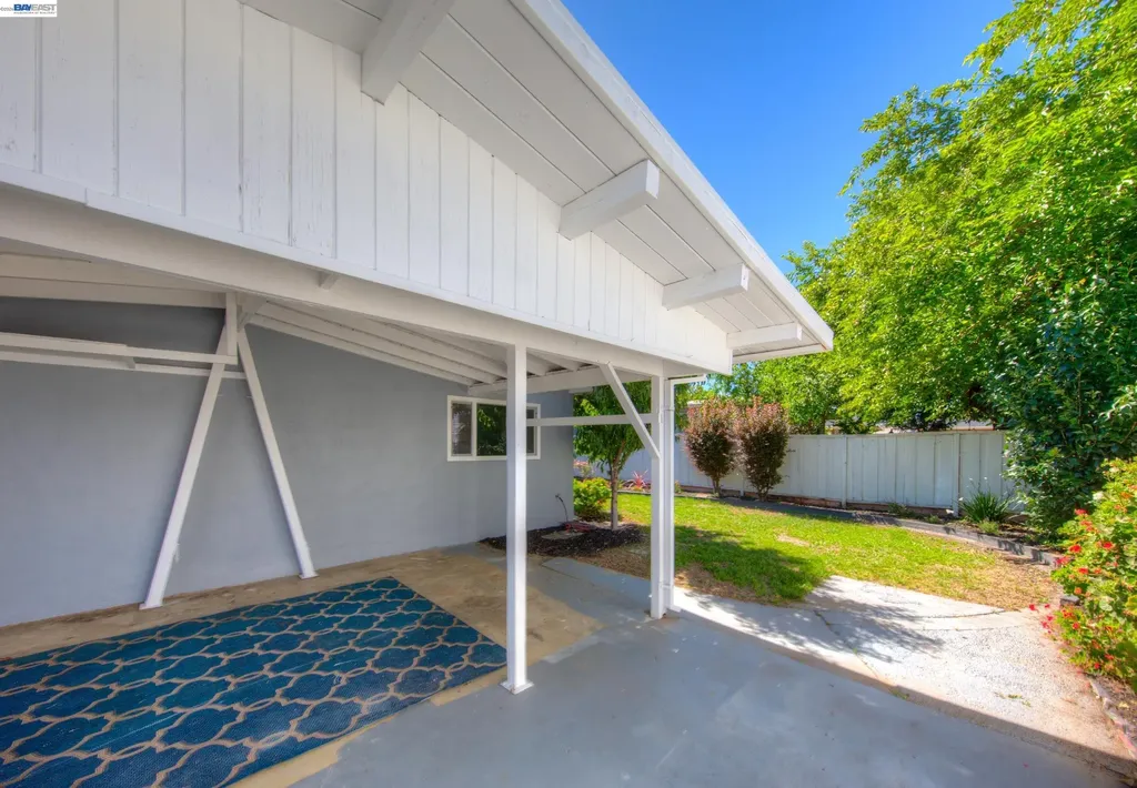 238 Bluebird Avenue Livermore CA 94551