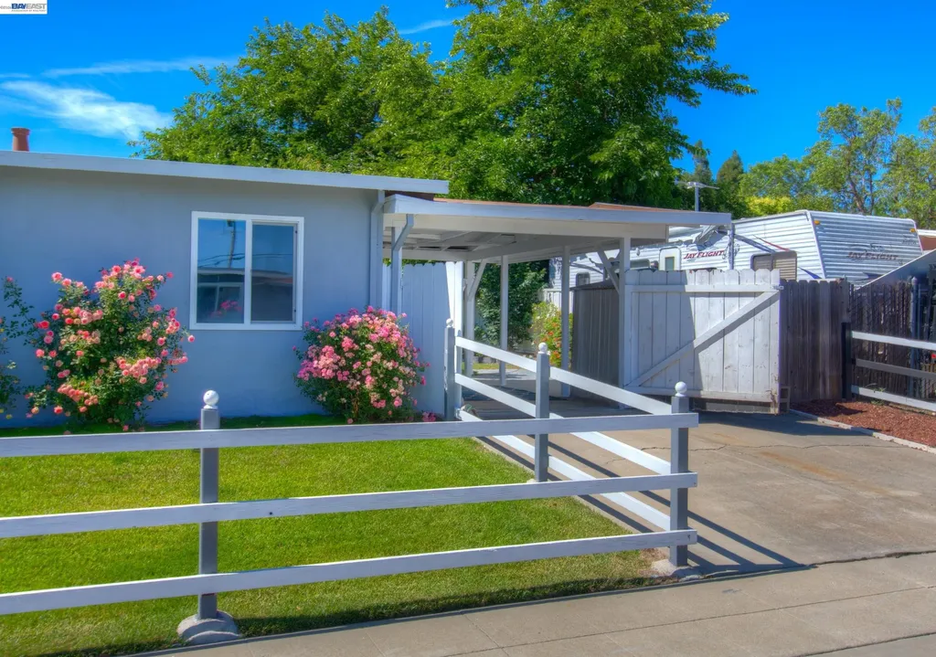 238 Bluebird Avenue Livermore CA 94551