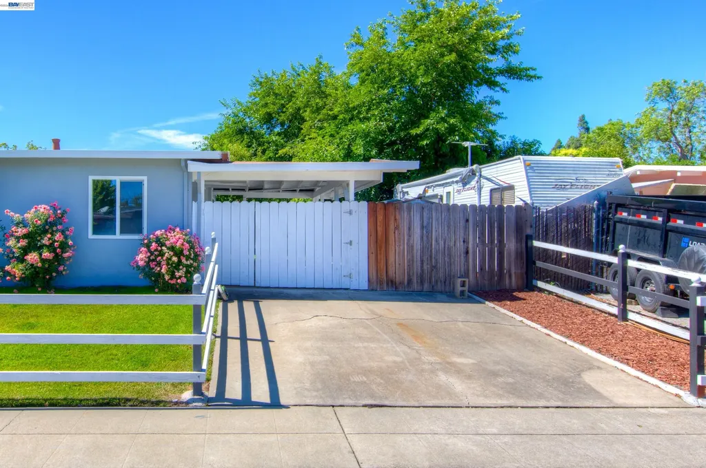 238 Bluebird Avenue Livermore CA 94551