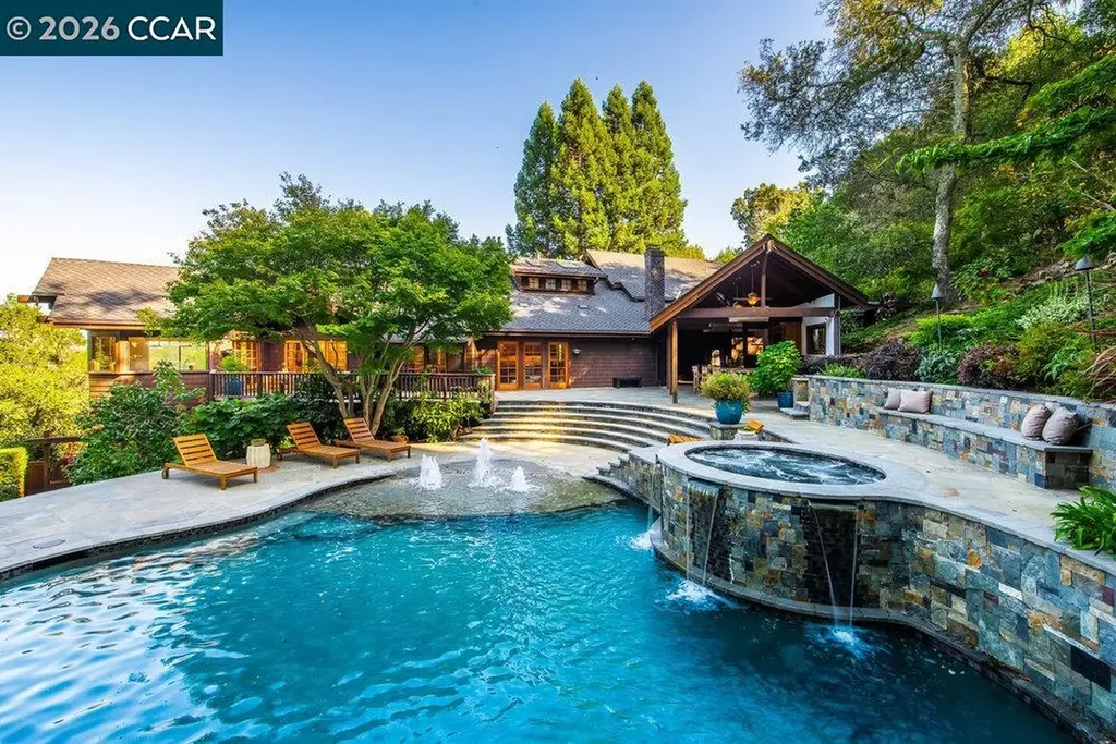1 Scenic Lane Lafayette CA 94549
