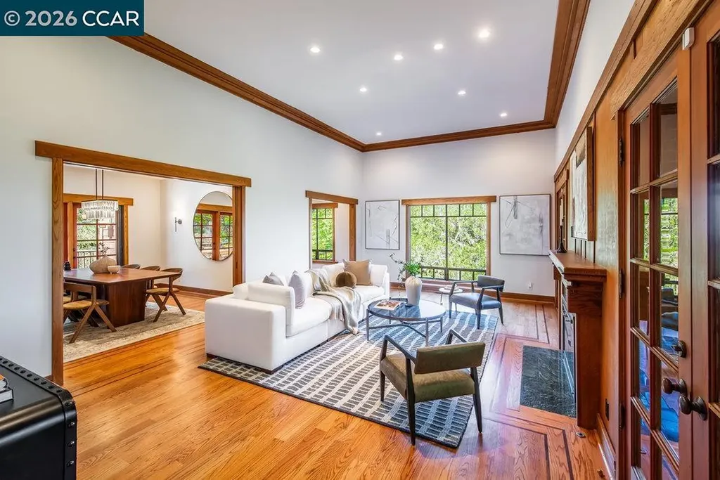 1 Scenic Lane Lafayette CA 94549