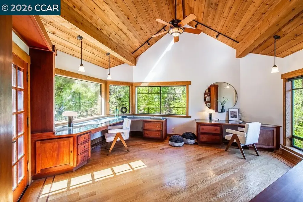 1 Scenic Lane Lafayette CA 94549