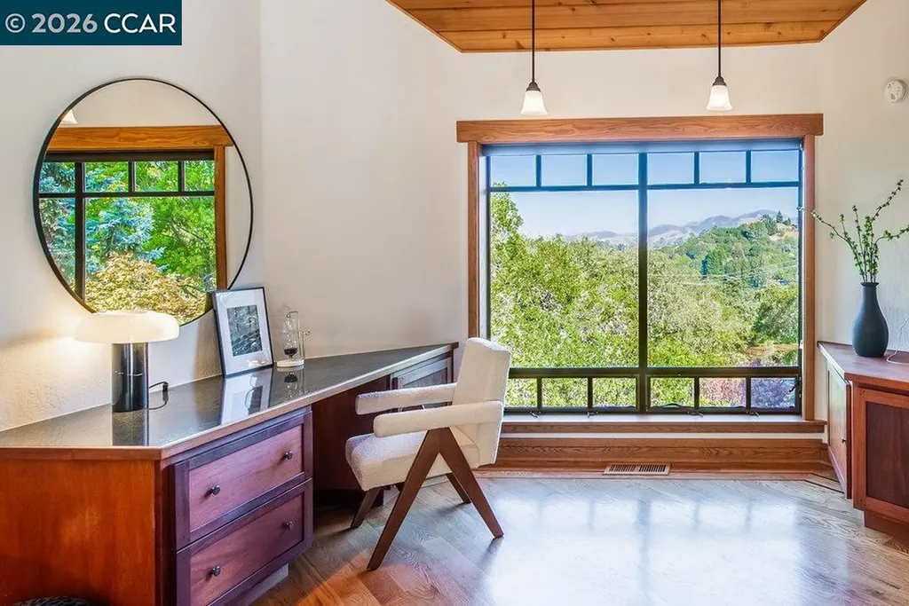 1 Scenic Lane Lafayette CA 94549