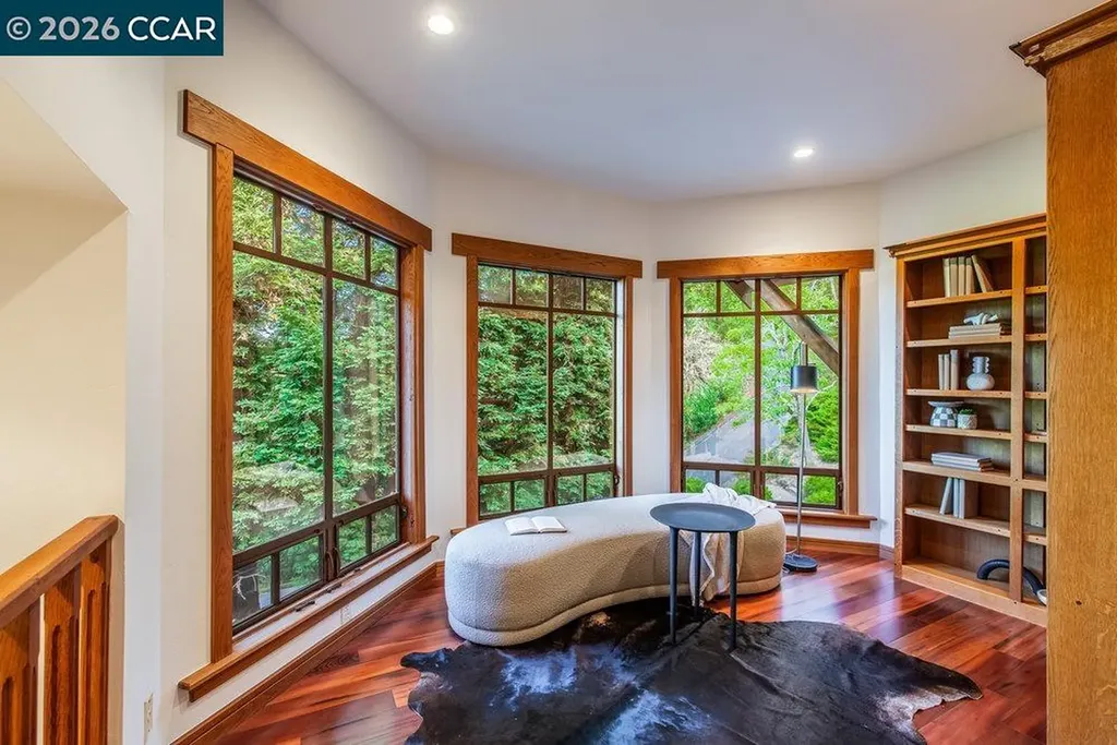 1 Scenic Lane Lafayette CA 94549