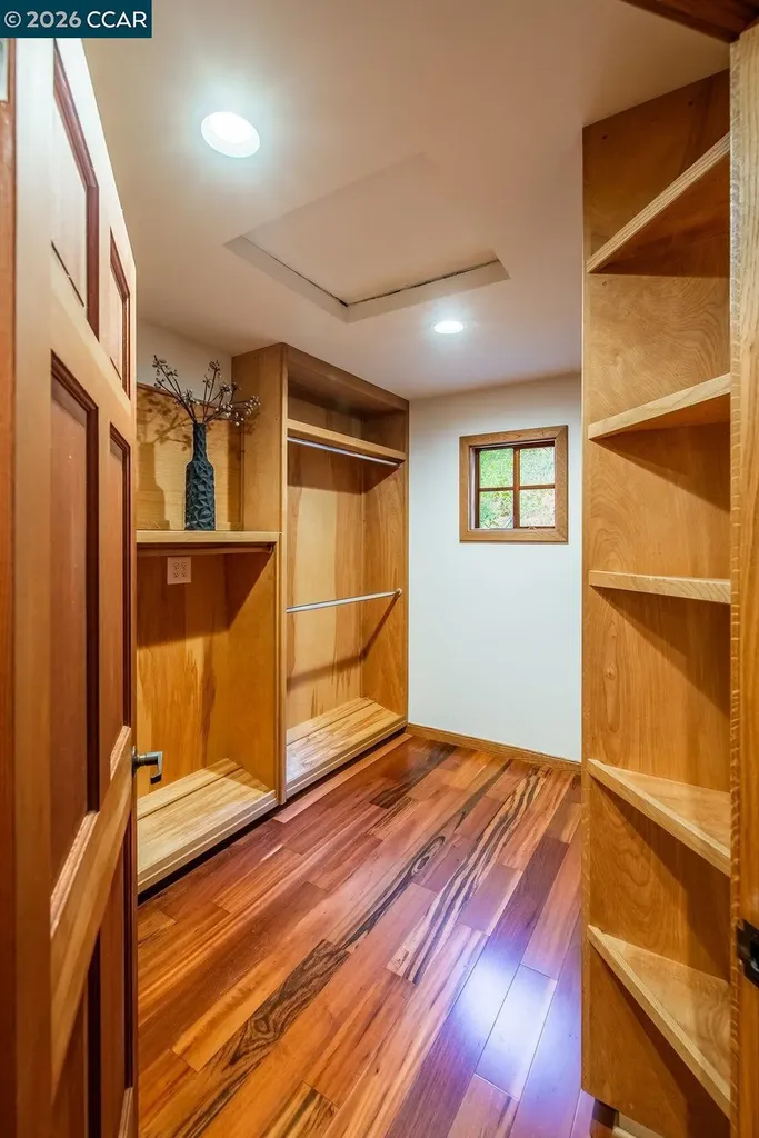 1 Scenic Lane Lafayette CA 94549