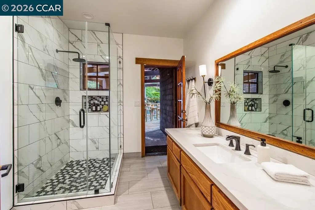 1 Scenic Lane Lafayette CA 94549