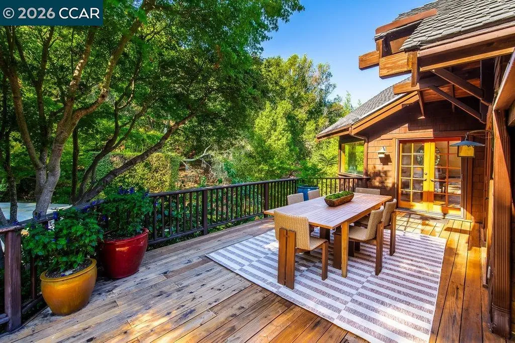 1 Scenic Lane Lafayette CA 94549
