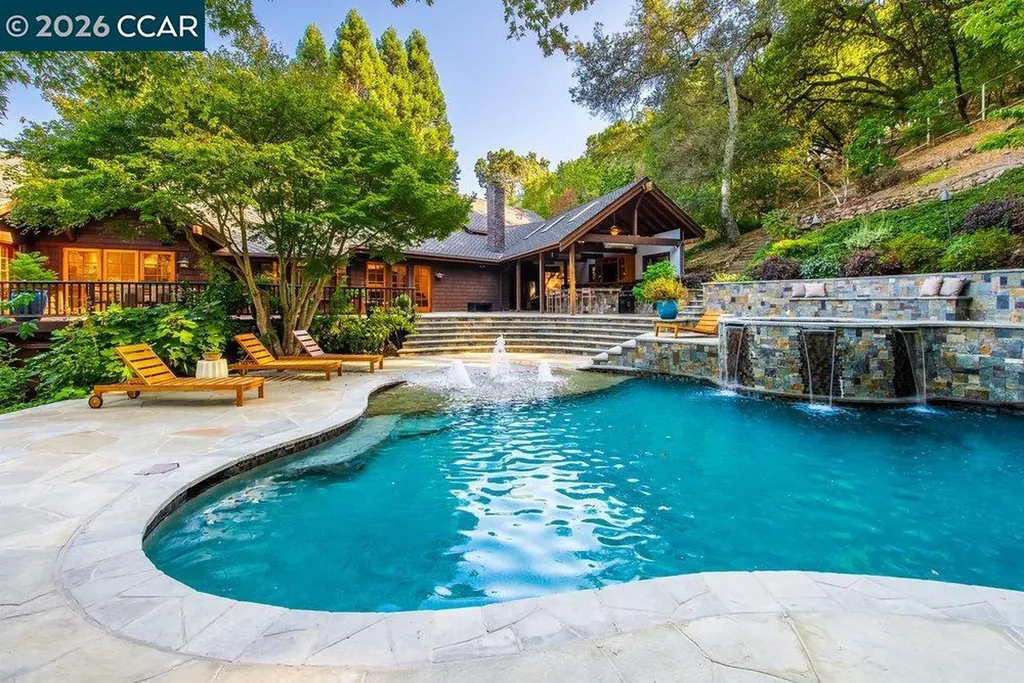 1 Scenic Lane Lafayette CA 94549