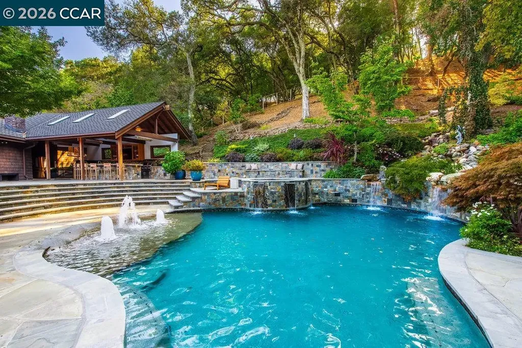 1 Scenic Lane Lafayette CA 94549