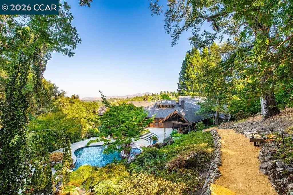 1 Scenic Lane Lafayette CA 94549