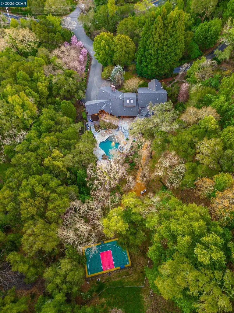 1 Scenic Lane Lafayette CA 94549