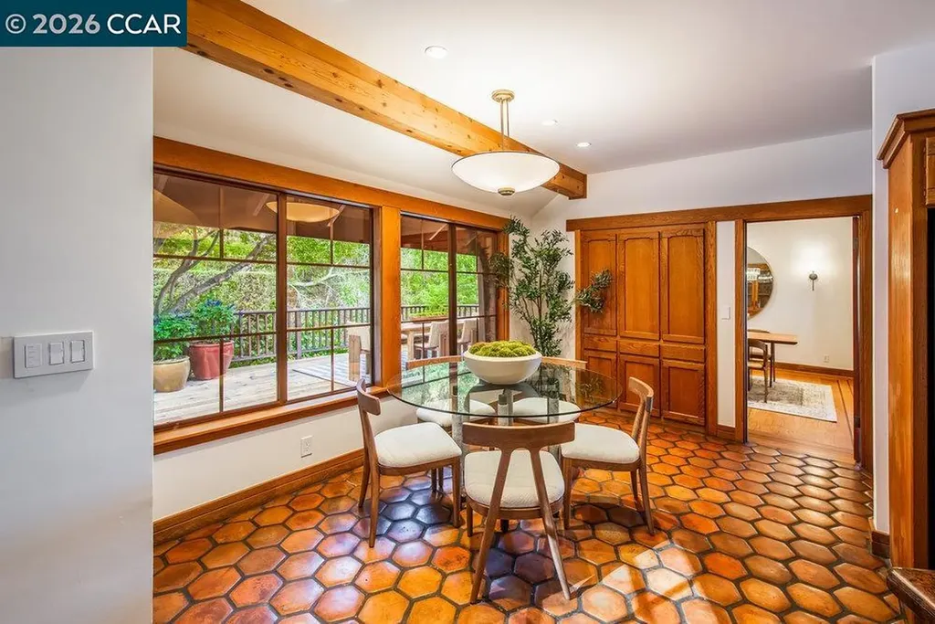 1 Scenic Lane Lafayette CA 94549