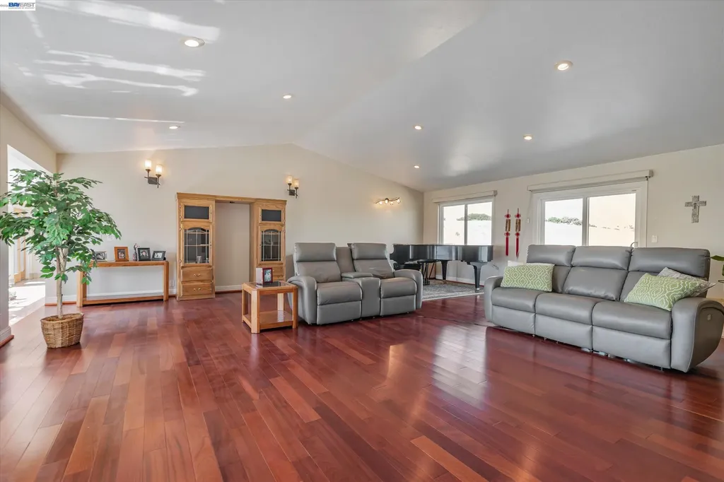 41794 Vargas Road Fremont CA 94539