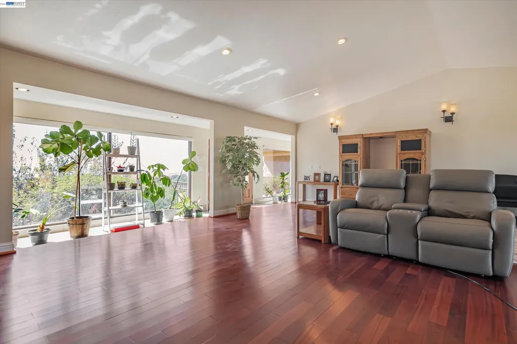 41794 Vargas Road Fremont CA 94539