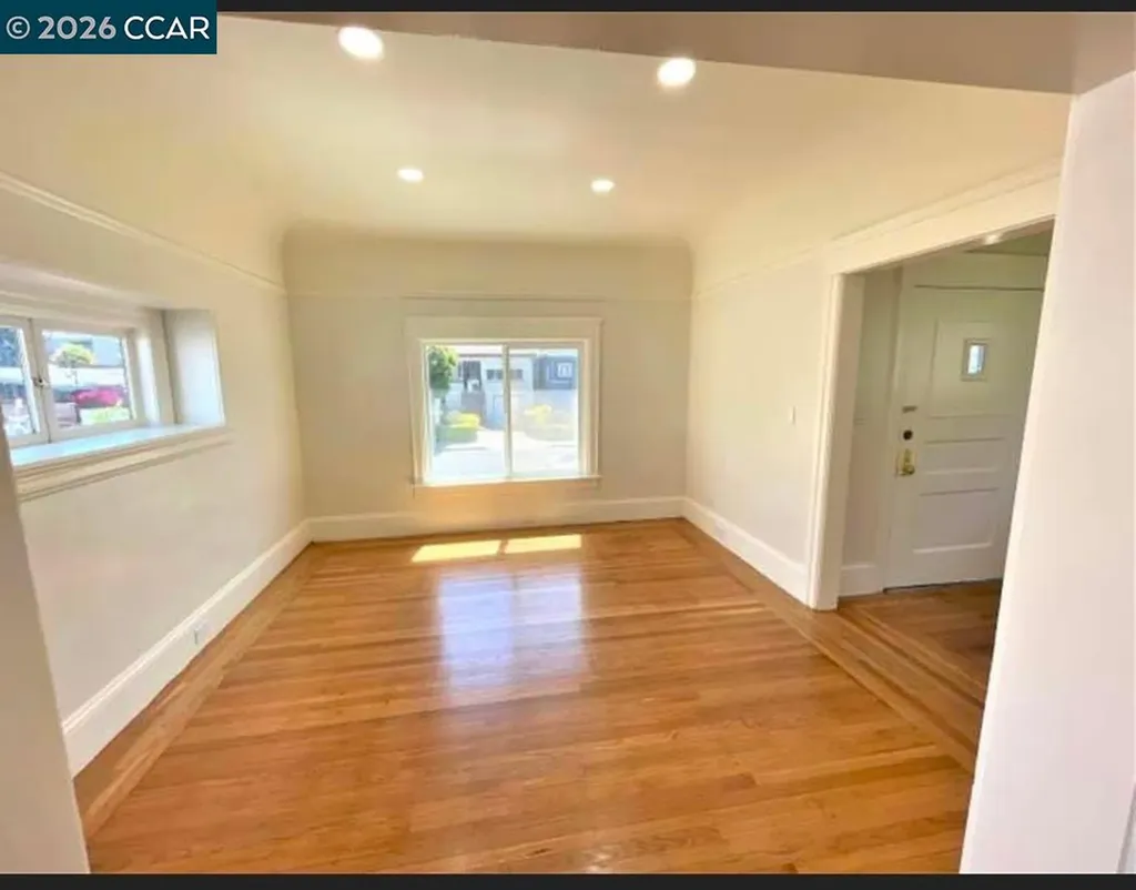 3131 Magnolia Street Oakland CA 94608