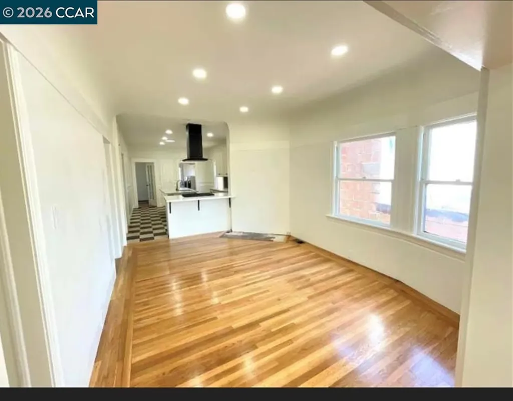 3131 Magnolia Street Oakland CA 94608