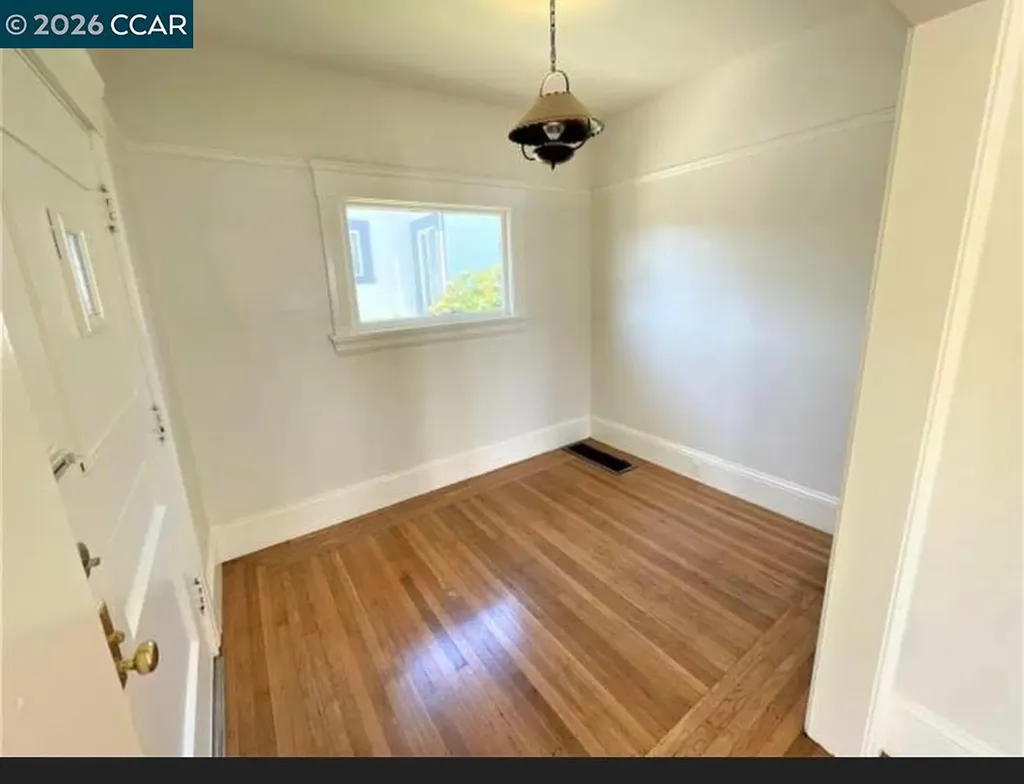 3131 Magnolia Street Oakland CA 94608