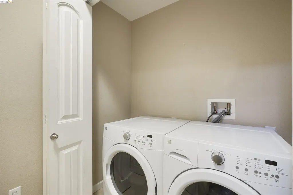 6246 Boulder Lane Oakland CA 94605