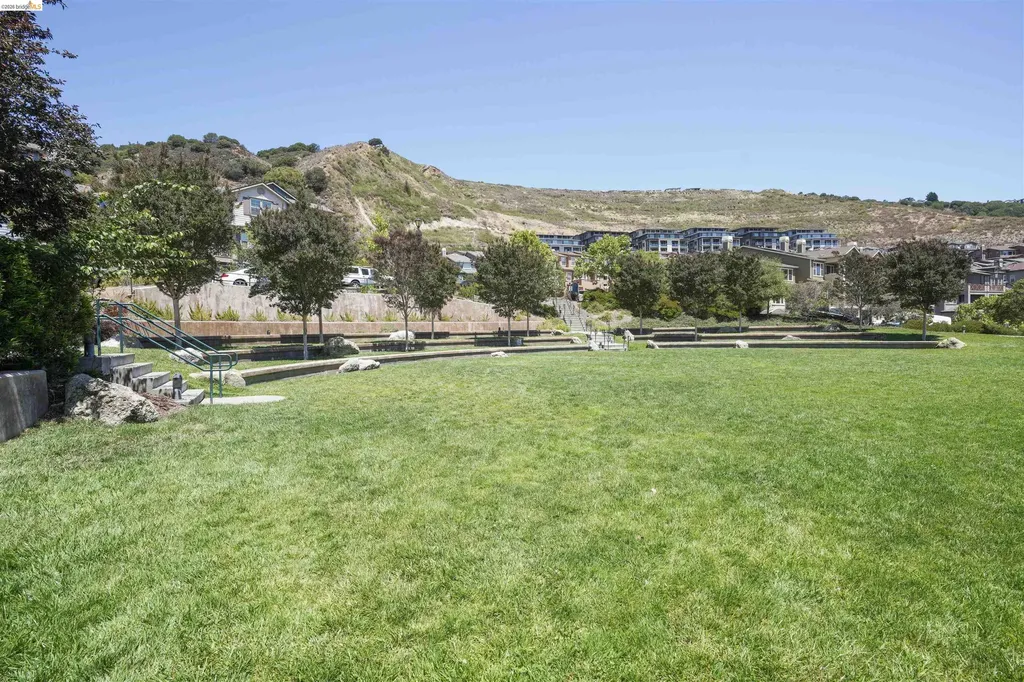 6246 Boulder Lane Oakland CA 94605