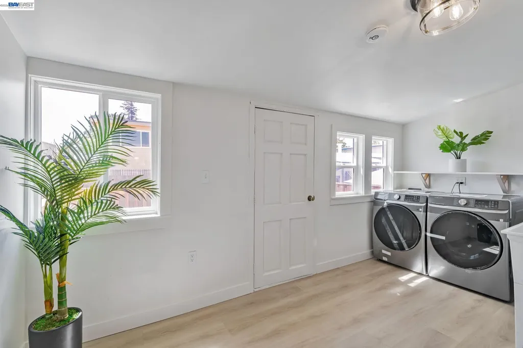 2720 Short Street Oakland CA 94619
