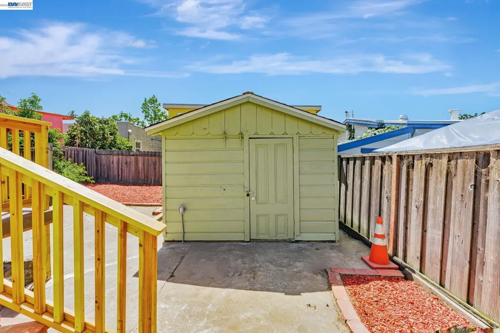 2720 Short Street Oakland CA 94619