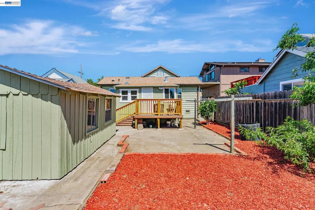 2720 Short Street Oakland CA 94619